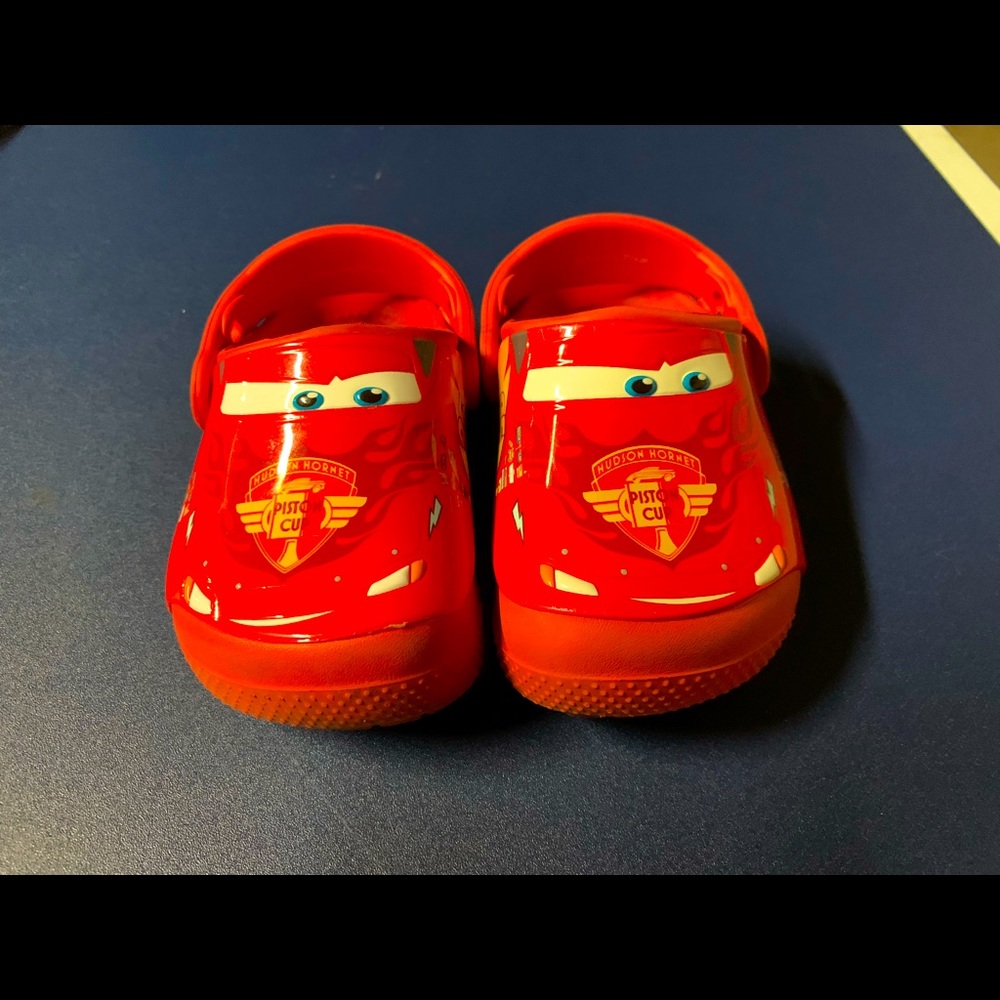 Crocs lightning McQueen
